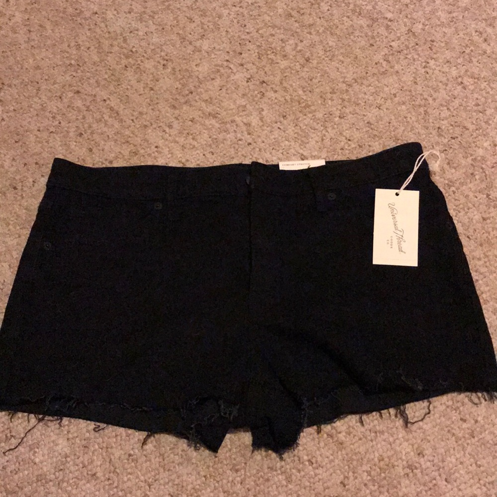 Universal Thread Black jean shorts
